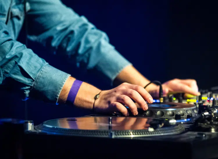 Vinil vs. Digital - 35mm